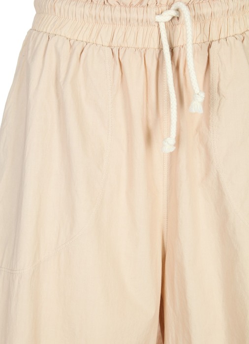 Товар пудрового цвета с внутренней стороны