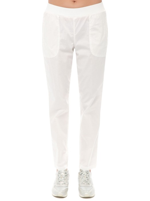 Товар белого цвета с внутренней стороны