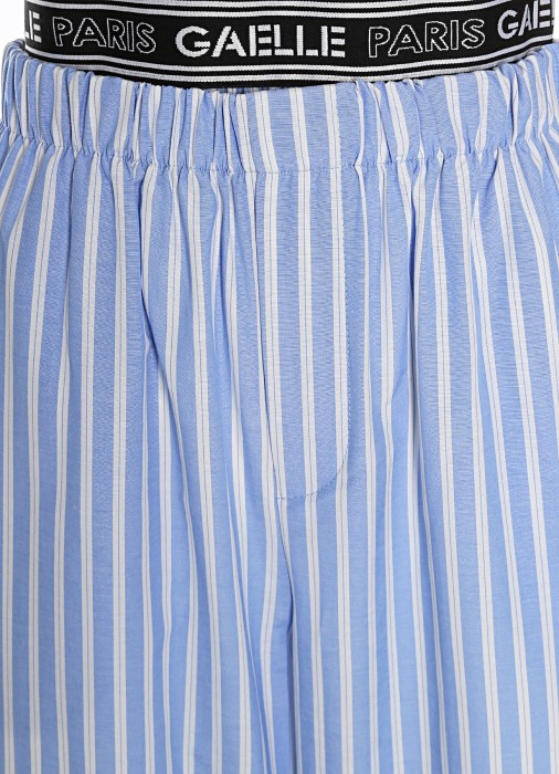 брюки женские  по цене 22600 руб вид справа