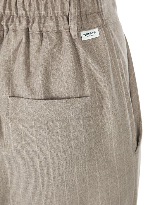 Товар с артикулом W24N1519 вид сзади