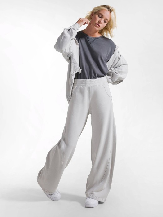 брюки женские  по цене 18600 руб вид справа