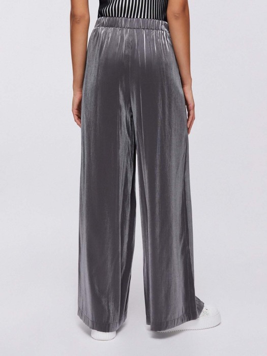 брюки женские  из италии вид сбоку