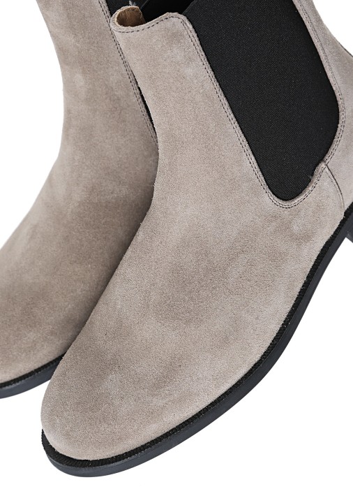 челси женские lycia_bootie_sd  от бренда boss вид слева