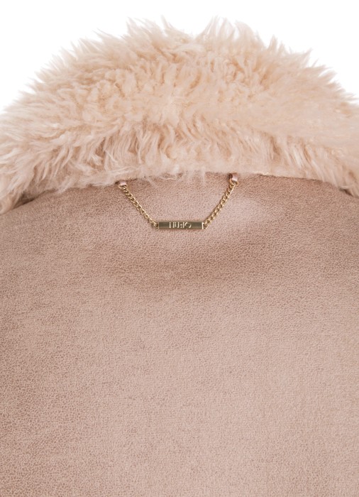 Товар с артикулом CF3213E0850 вид сзади