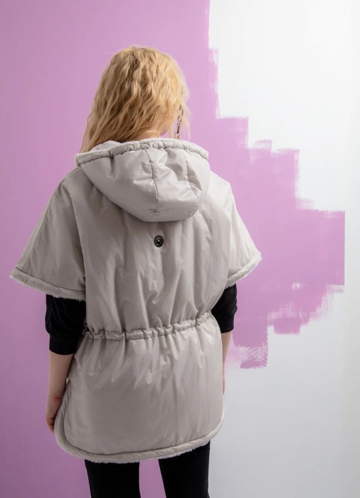 двусторонний жилет женский ricca m.k.  универсального стиля с лицевой стороны