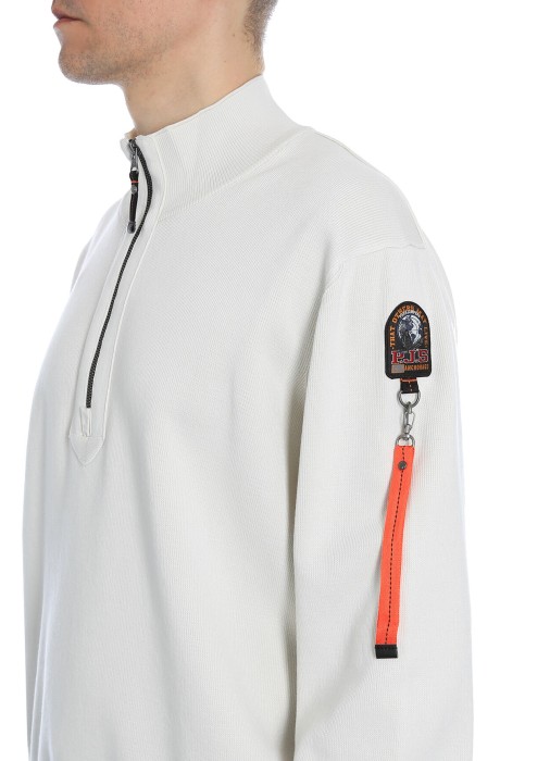 джемпер мужской basic scoe  универсального стиля с лицевой стороны