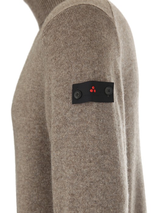 Товар с артикулом PEU496499012205 вид сзади