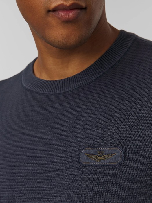 Товар синего цвета с внутренней стороны