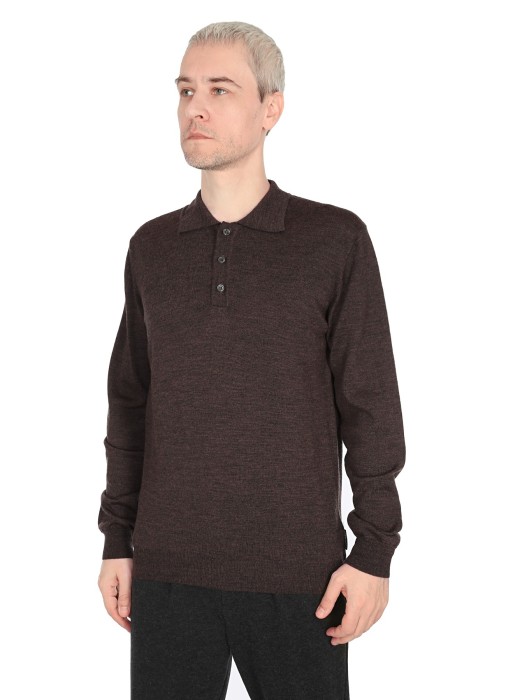 Товар коричневого цвета с внутренней стороны