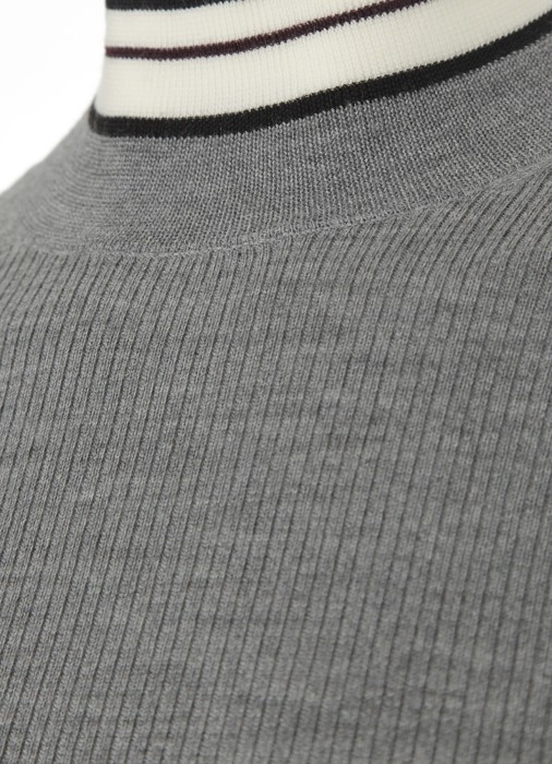 джемпер женский delia  из проверенных материалов спереди