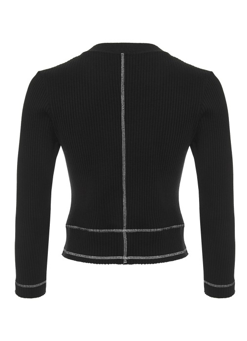 Товар черного цвета с внутренней стороны