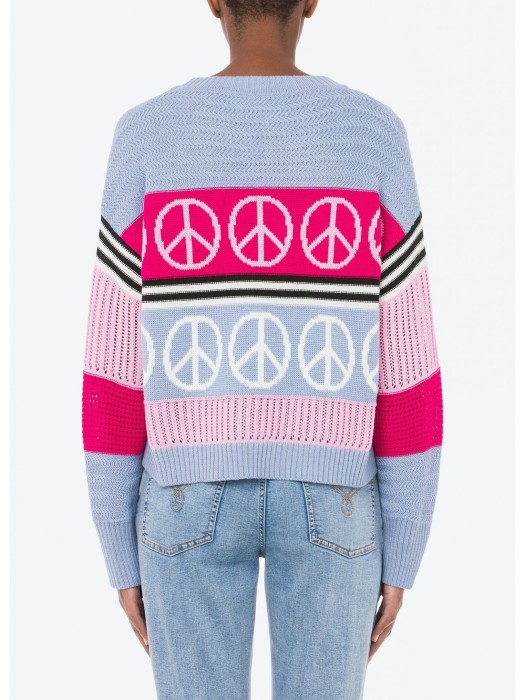 Товар голубого цвета с внутренней стороны