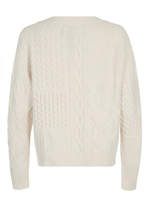 Товар бежевого цвета с внутренней стороны