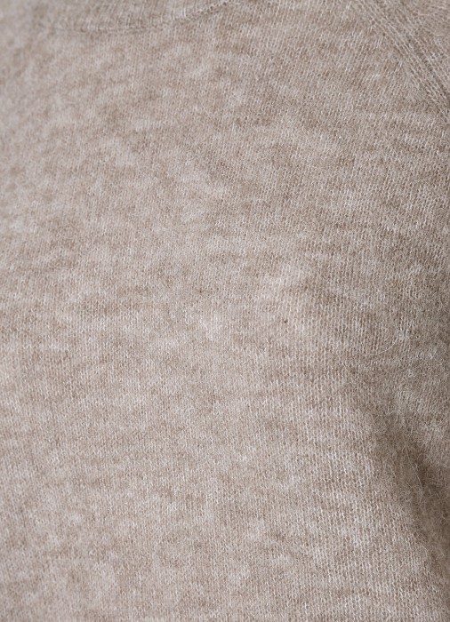 джемпер женский riette  универсального стиля с лицевой стороны