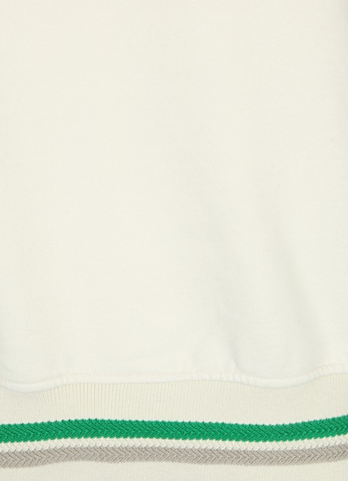 Товар бежевого цвета с внутренней стороны