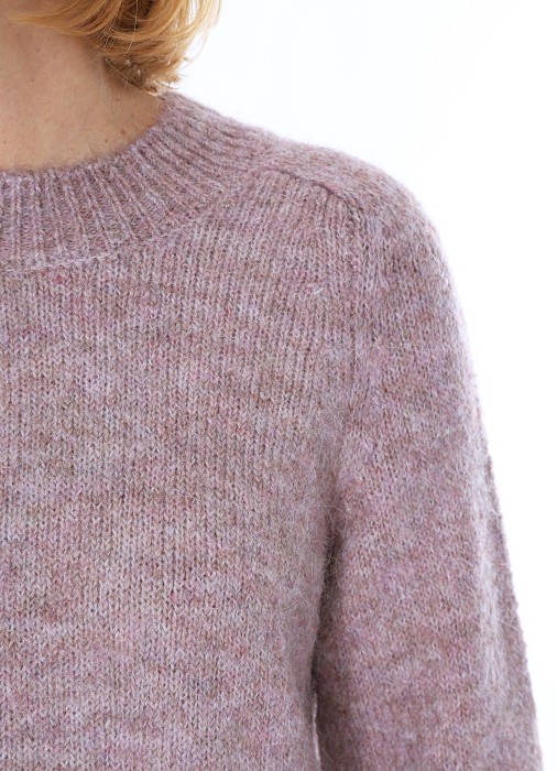 Товар розового цвета с внутренней стороны