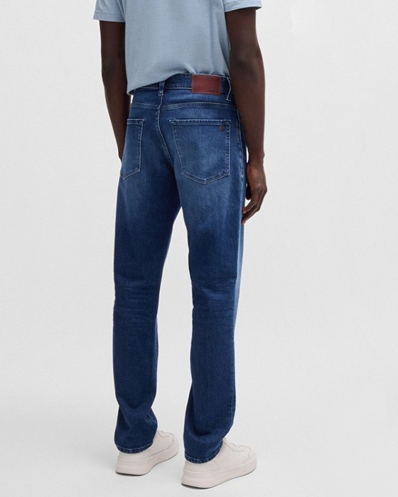 Товар синего цвета с внутренней стороны