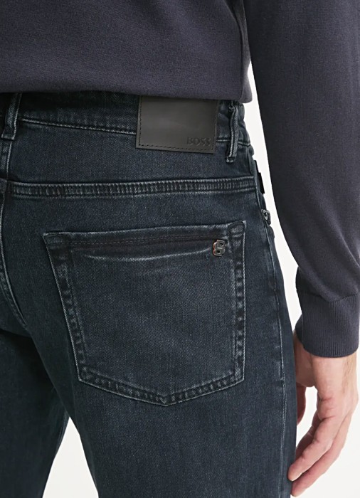 Товар синего цвета с внутренней стороны