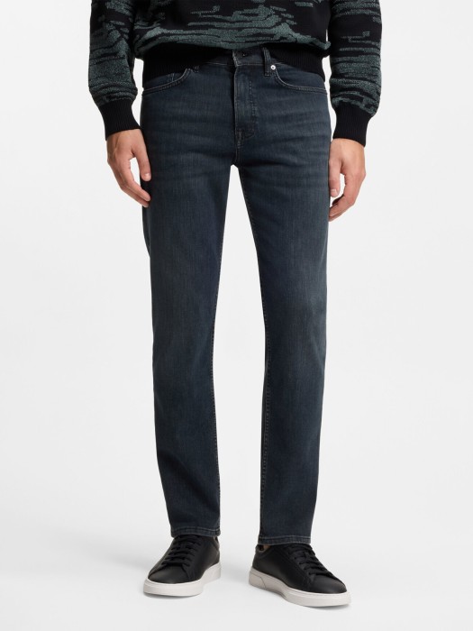 Товар синего цвета с внутренней стороны