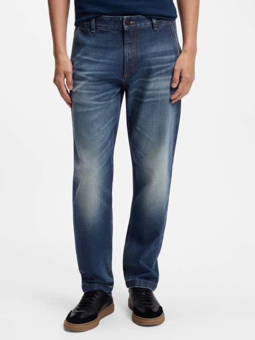 Товар синего цвета с внутренней стороны