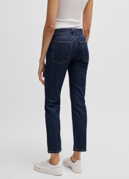 Товар синего цвета с внутренней стороны