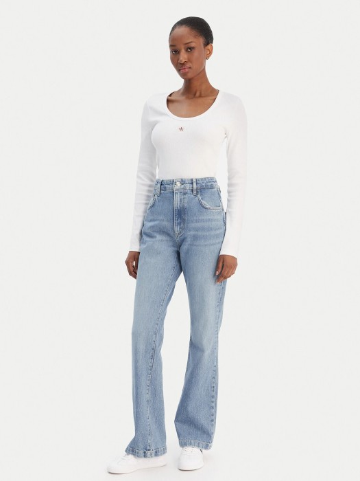 джинсы женские lyris-bootcut 1  по цене 33200 руб вид справа