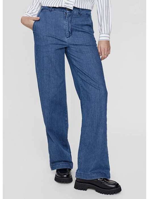 джинсы женские nuamber  классического стиля с лицевой стороны