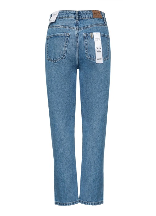 Товар голубого цвета с внутренней стороны