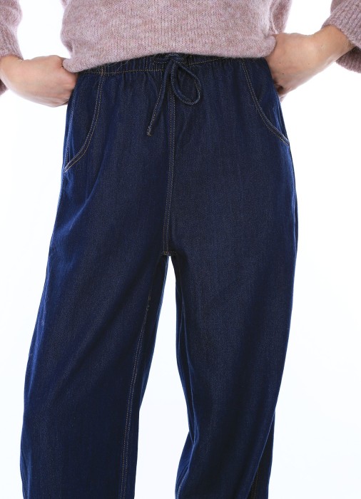 джинсы женские  по цене 14800 руб вид справа