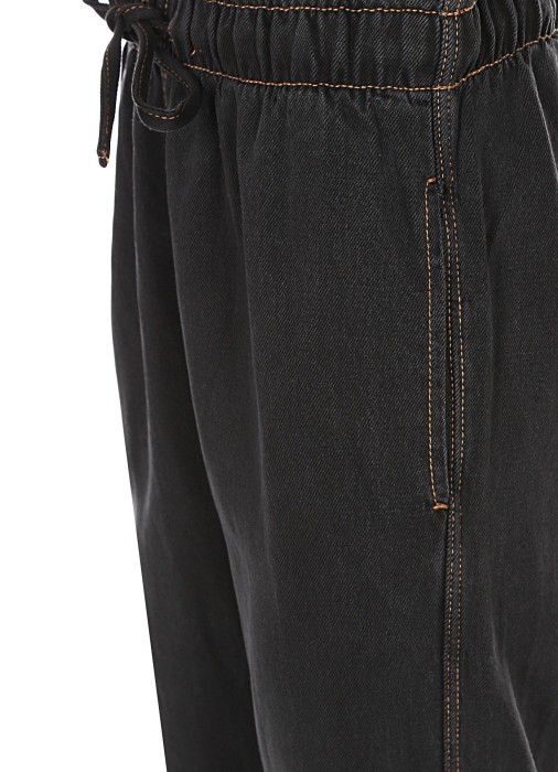 джинсы женские  из хлопка спереди