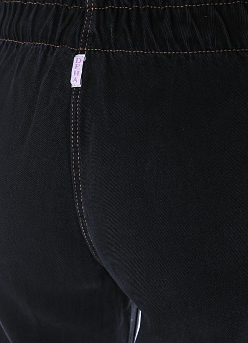 джинсы женские  универсального стиля с лицевой стороны