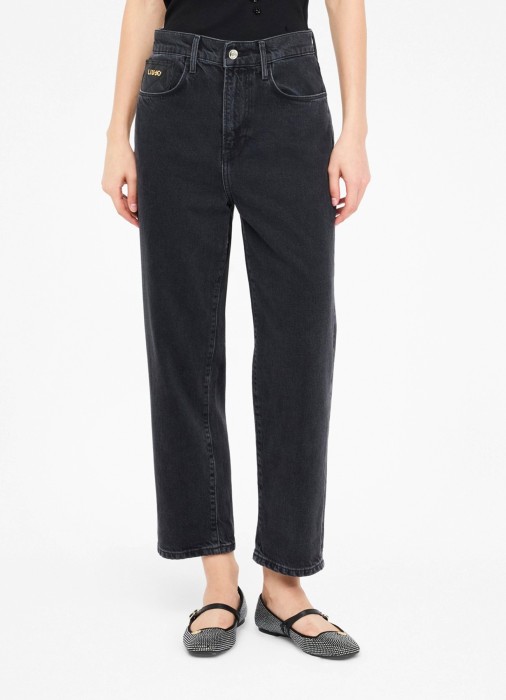 джинсы женские  по цене 18720 руб вид справа