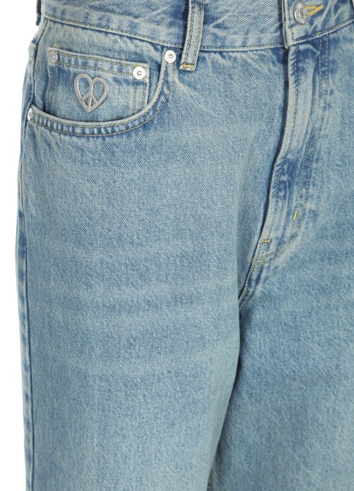 Товар голубого цвета с внутренней стороны