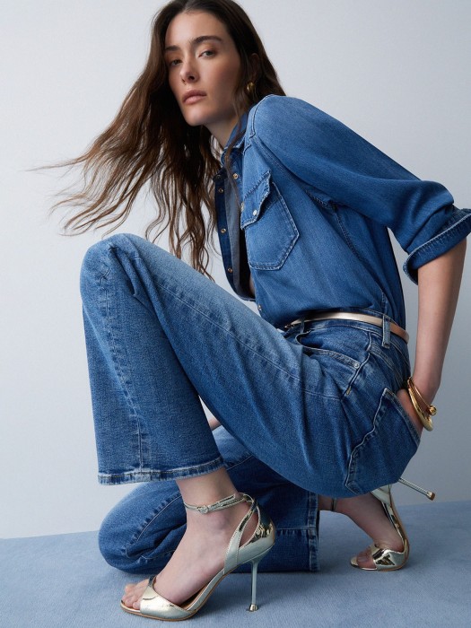 джинсы женские  по цене 21900 руб вид справа