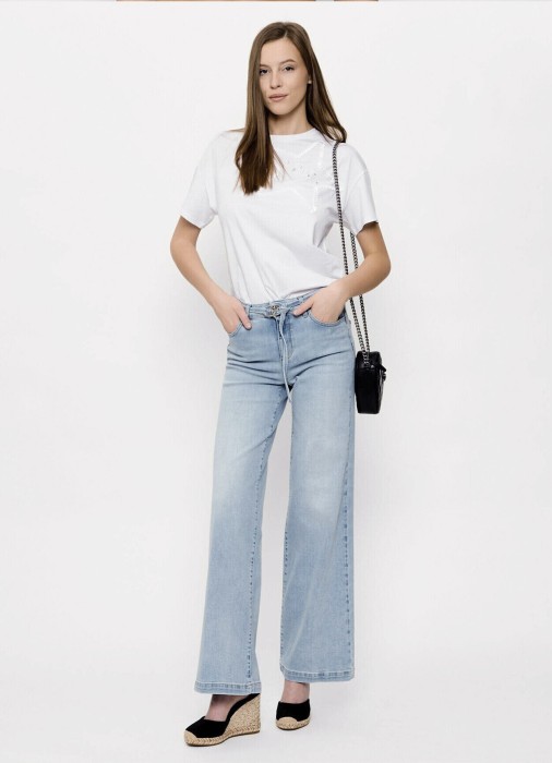 джинсы женские  из италии вид сбоку