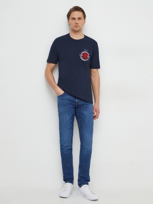 футболка мужская accademia corso grifo  по цене 7960 руб вид справа