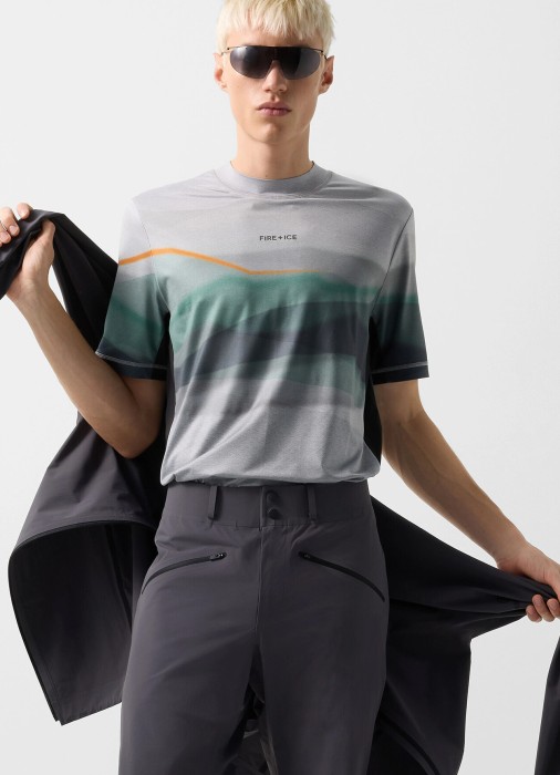 Товар серого цвета с внутренней стороны