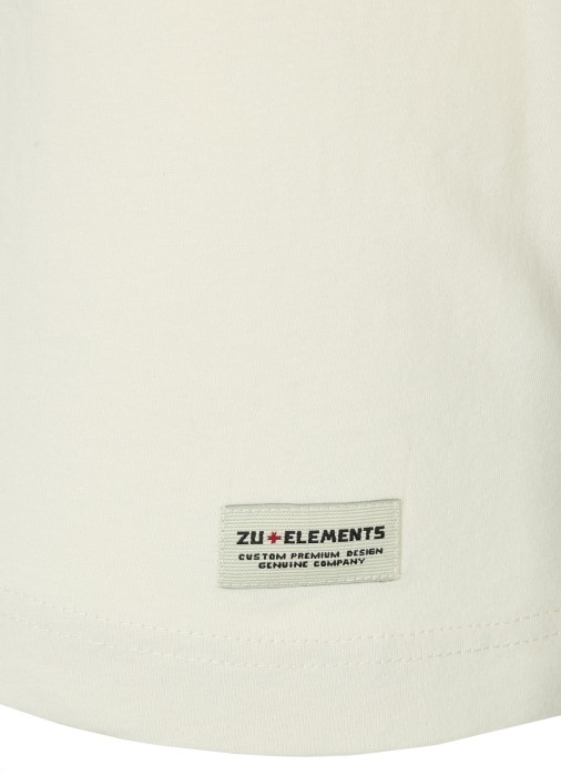 Товар бежевого цвета с внутренней стороны