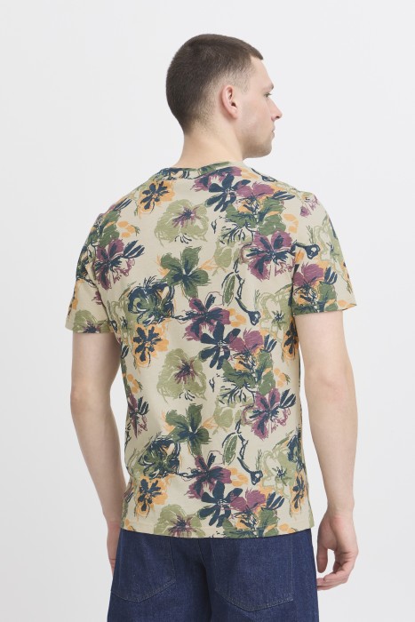 футболка мужская jemo  по цене 4320 руб вид справа