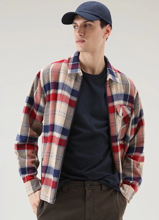 футболка мужская sheep tee  от бренда woolrich вид слева