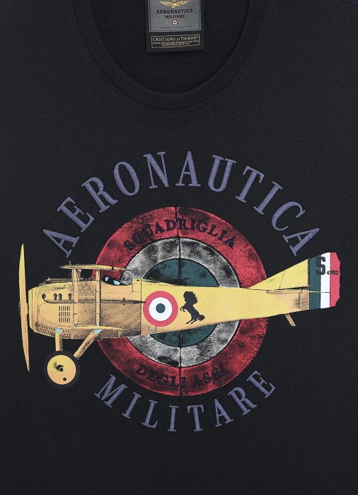 Товар синего цвета с внутренней стороны