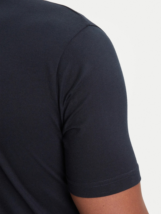 футболка мужская tee iconic zone  по цене 7920 руб вид справа