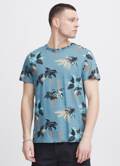 футболка мужская tee  по цене 4400 руб вид справа