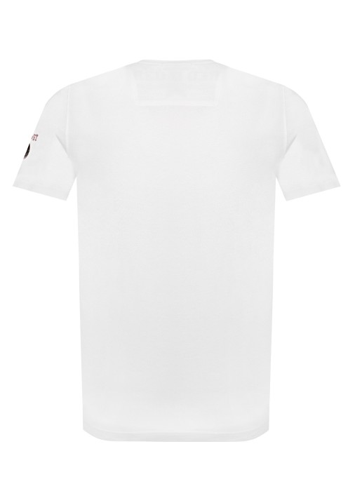 Товар белого цвета с внутренней стороны