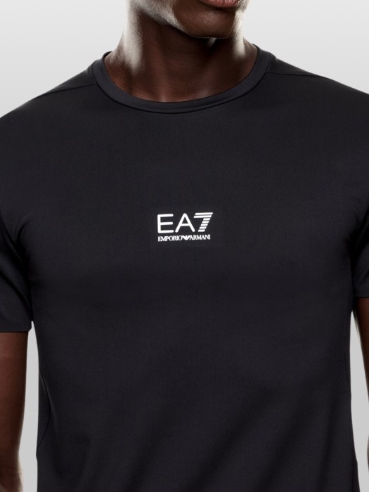 футболка мужская  от бренда ea7 emporio armani вид слева