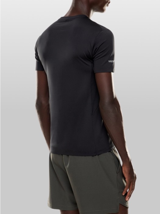 футболка мужская  по цене 12300 руб вид справа