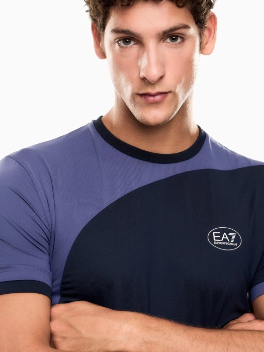 футболка мужская  из италии вид сбоку