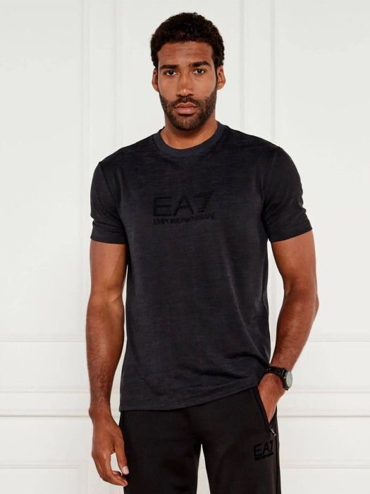 футболка мужская  по цене 15900 руб вид справа