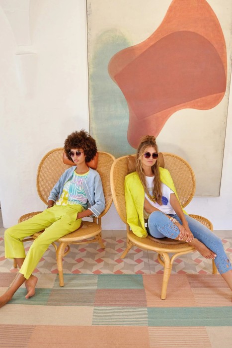 футболка женская brain  по цене 20400 руб вид справа