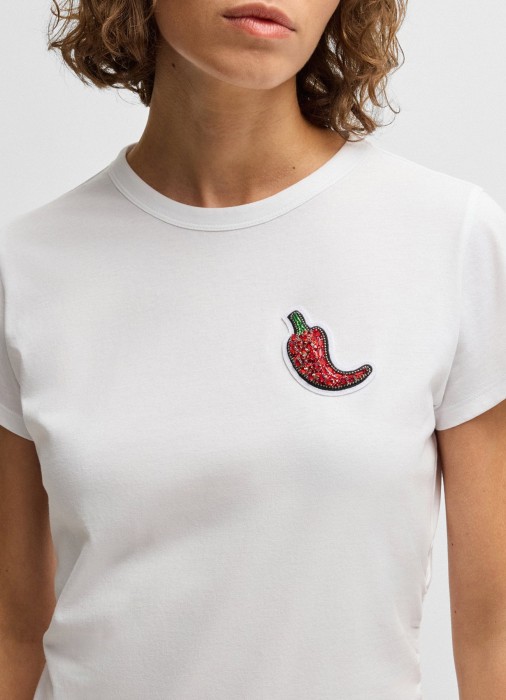 Товар белого цвета с внутренней стороны